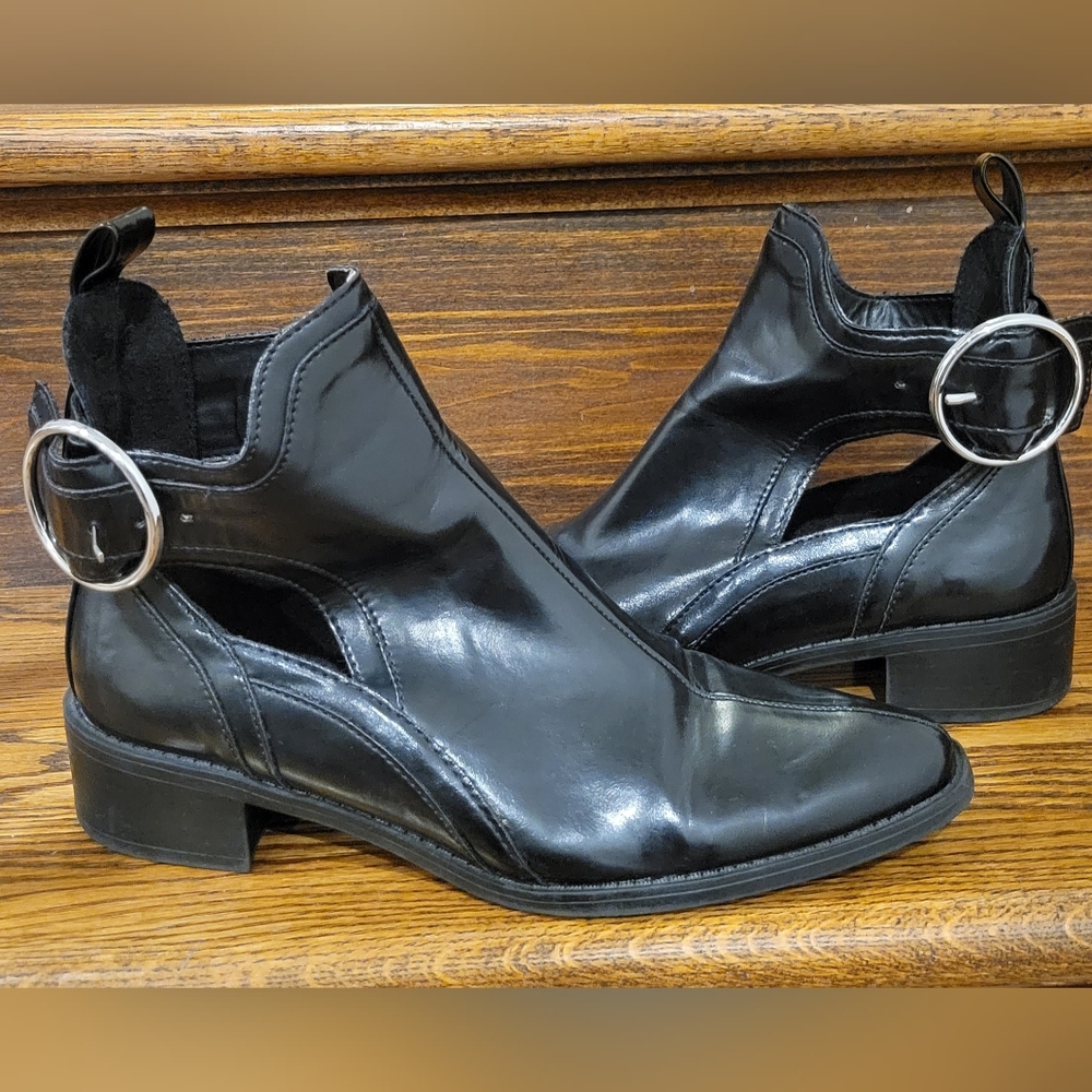 ZARA women's black low heel ankle booties Size 36 / 6